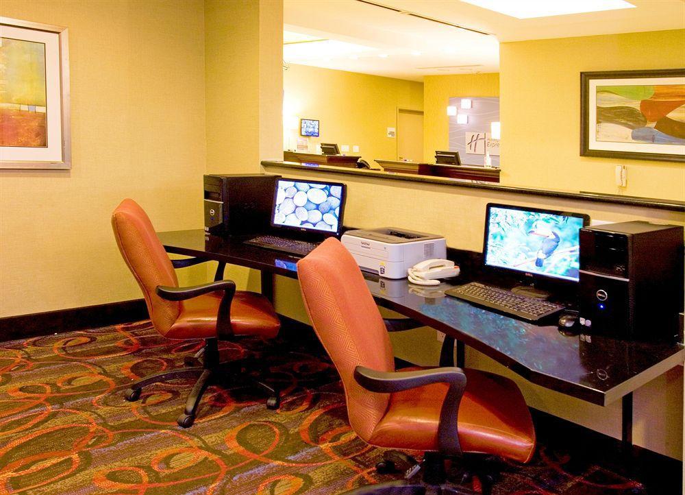 Holiday Inn Express Uvalde, An Ihg Hotel Ανέσεις φωτογραφία